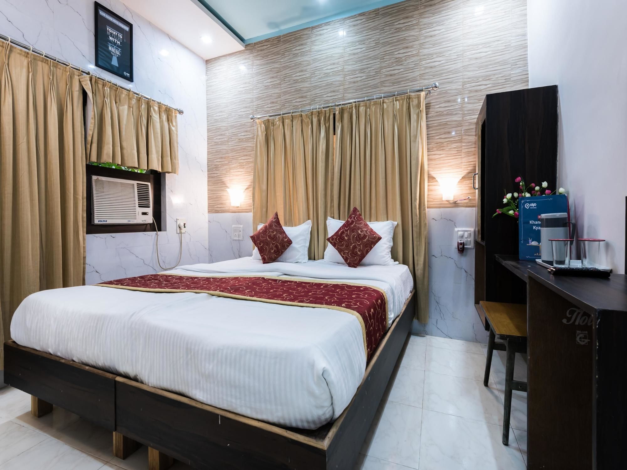 Oyo 1781 Hotel Panchratna Panvel Kültér fotó